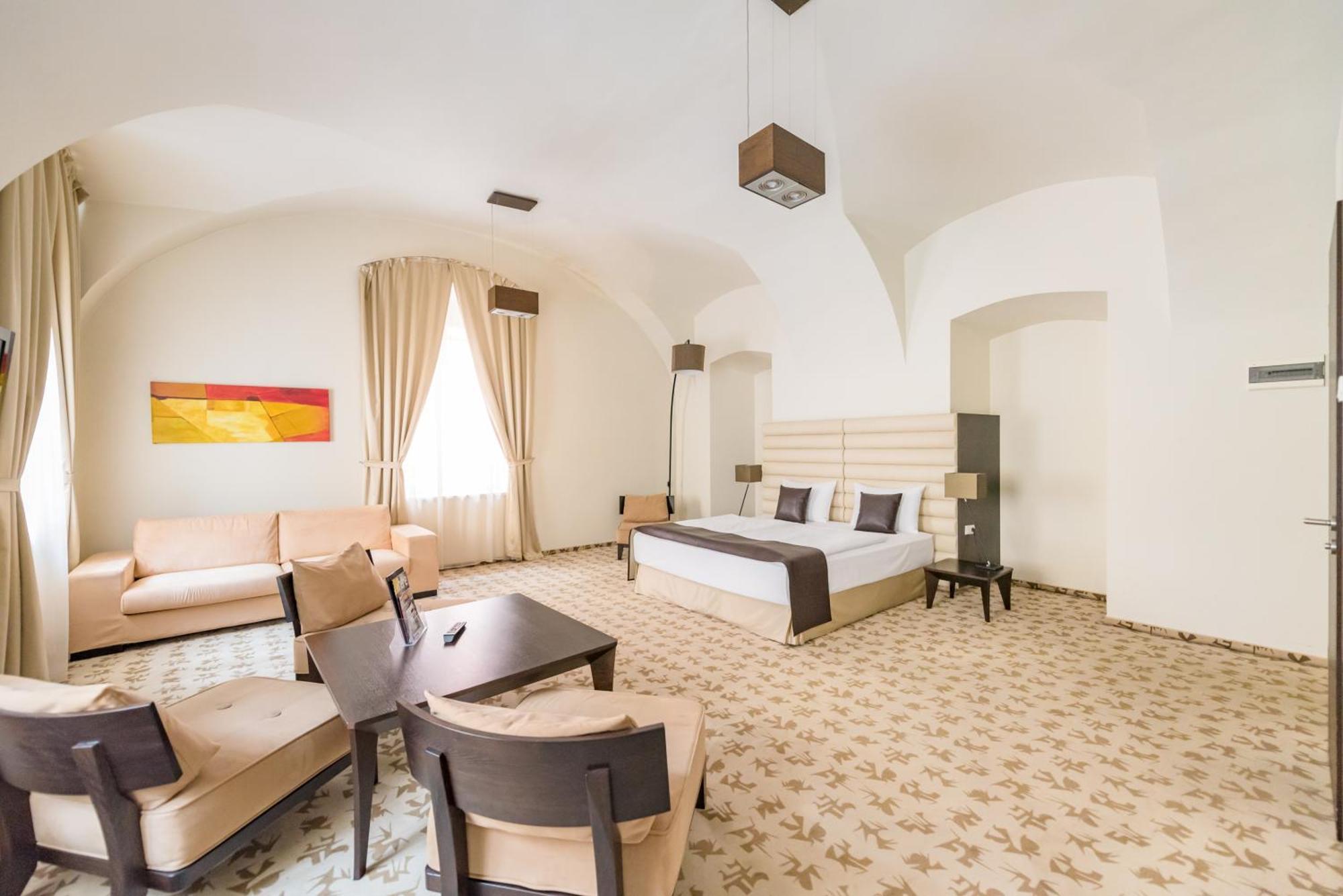 Hotel Buda Castle Boedapest